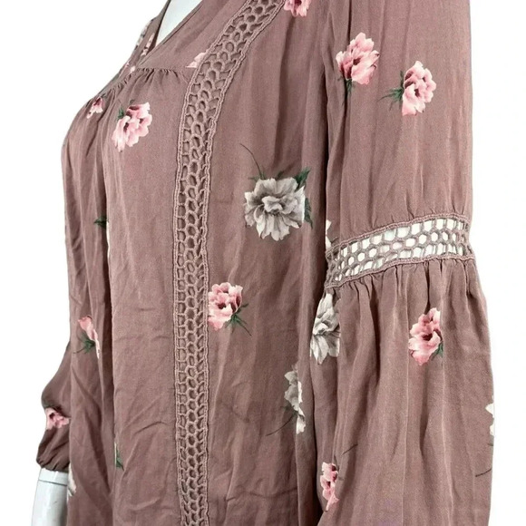 Torrid Dusty rose floral print top size 00/10-medium/large - Picture 5 of 9